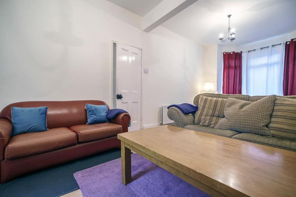 Villa House Close To City Centre And City Airport à Belfast Extérieur photo