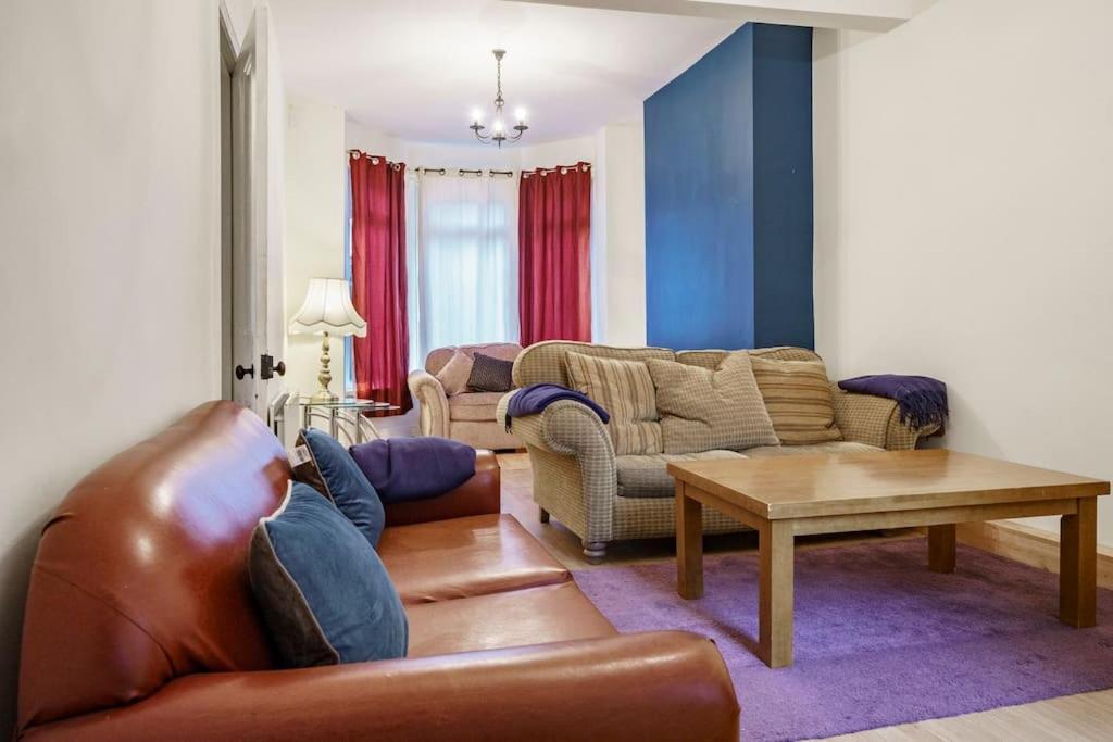 Villa House Close To City Centre And City Airport à Belfast Extérieur photo