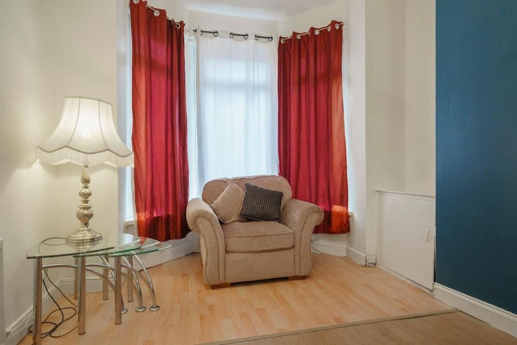 Villa House Close To City Centre And City Airport à Belfast Extérieur photo